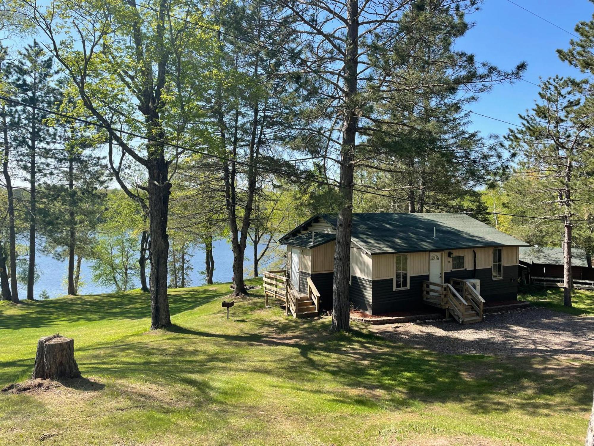Hanging Horn Lakeside Resort Moose Lake Buitenkant foto