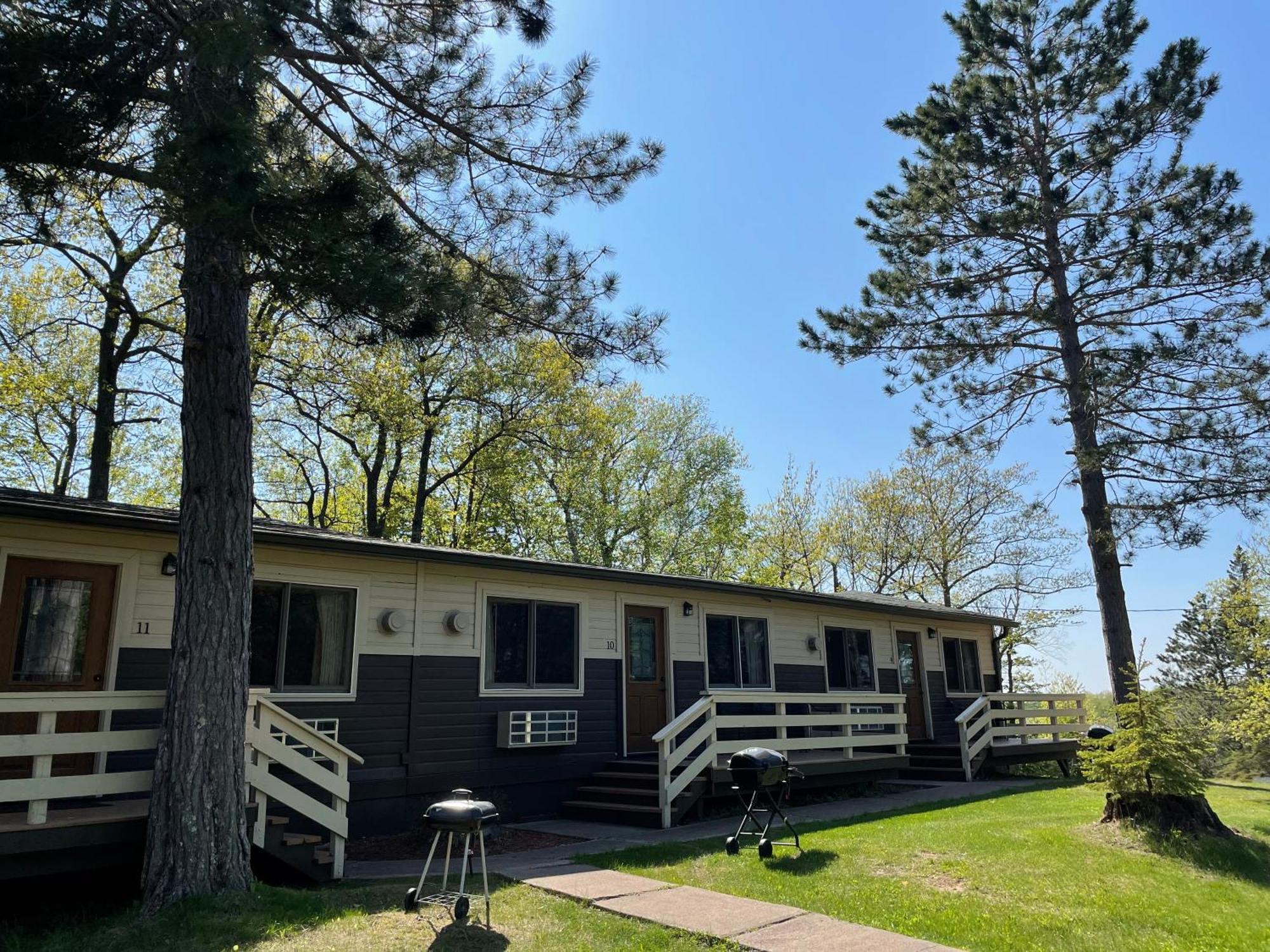 Hanging Horn Lakeside Resort Moose Lake Buitenkant foto
