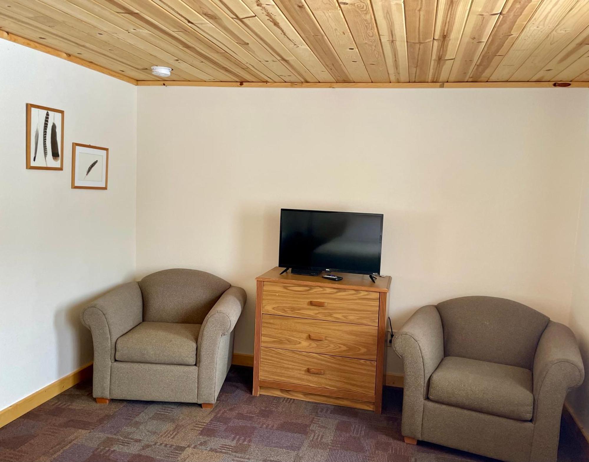 Hanging Horn Lakeside Resort Moose Lake Buitenkant foto